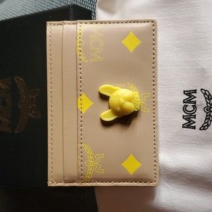 NWT MCM Aren Card Wallet